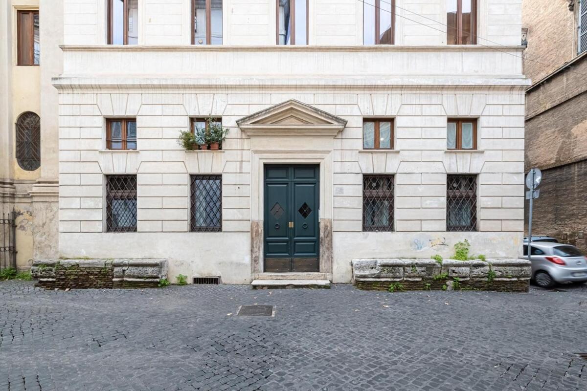 Casa Giulia, A Burghesius Appartamento Roma